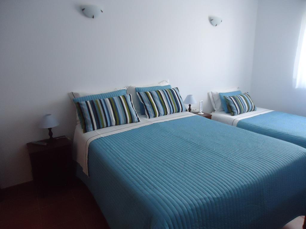 Casa Mar Azul Otel Vila Nova de Milfontes Oda fotoğraf